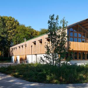 Locaux sociaux et remisage, pépinière de Longchamp, Paris, Atelier Cité Architecture