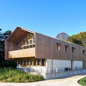 Locaux sociaux et remisage, pépinière de Longchamp, Paris, Atelier Cité Architecture