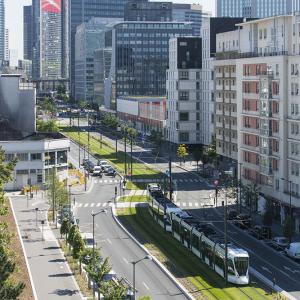 Extension de ligne de tramway T2, Gautier-Conquet architecte