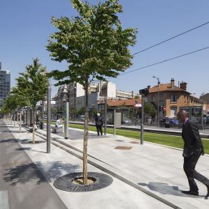 Extension de ligne de tramway T2, Gautier-Conquet architecte