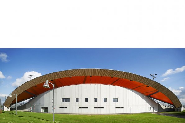 B+C_TRIBUNE_CERGY_1114_09