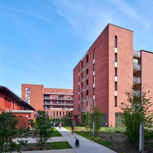 Logements et centre médical, Brétigny-sur-Orge, Essonne, Emmanuelle Colboc architecte