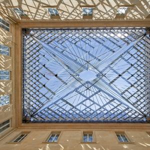 Création d'une verrière au-dessus d'une cour de l'hôtel de la Marine, Paris, Hugh Dutton Architecture