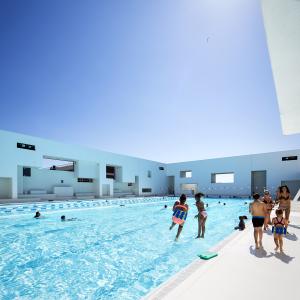 Piscine, Architectures Jean Nouvel