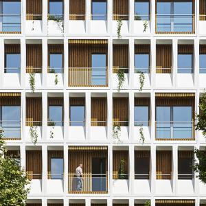 Transformation d'un immeuble de bureaux en logements, Charenton, Val-de-Marne, Moatti-Rivière architecte